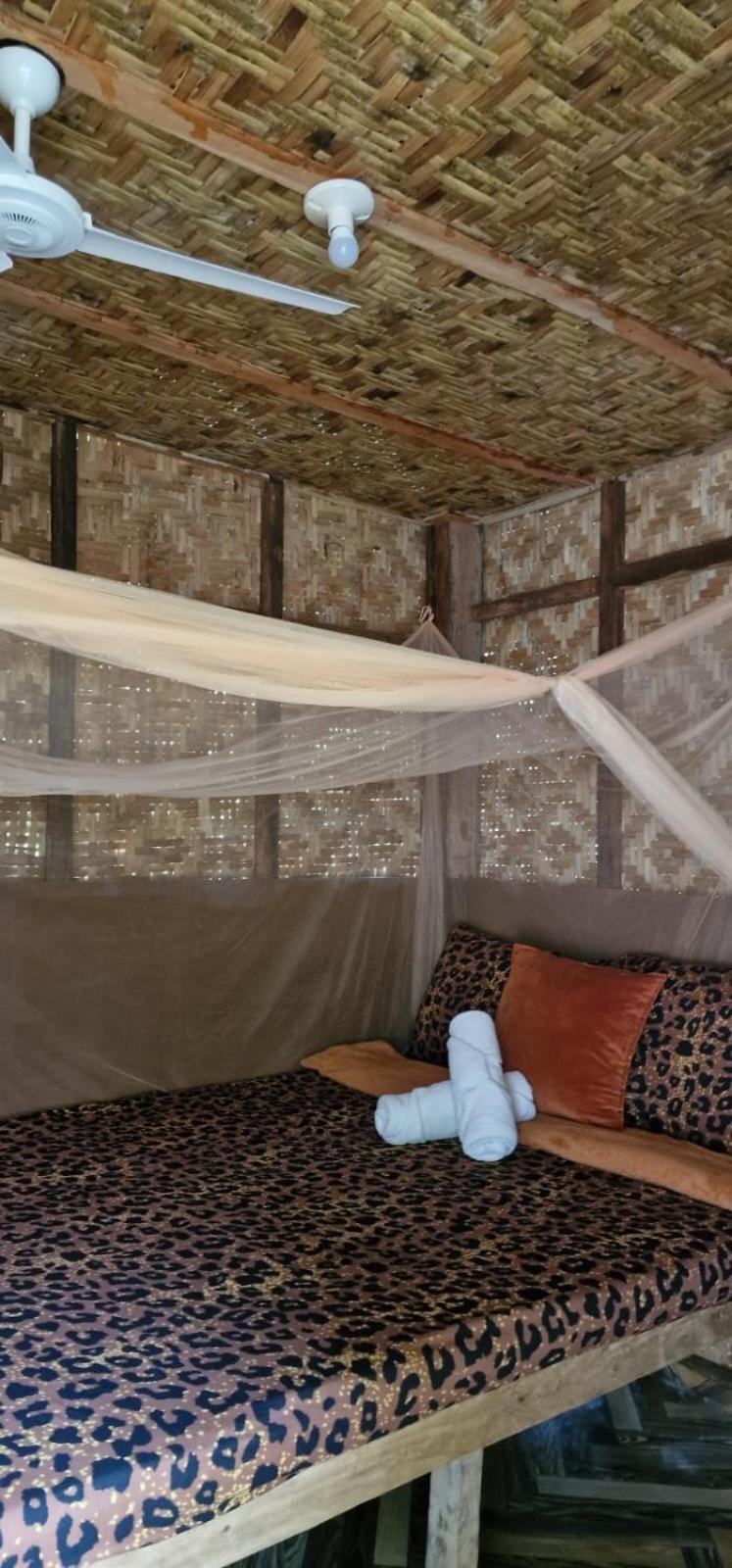 Khloe Serenity Guest House Batuan Bagian luar foto